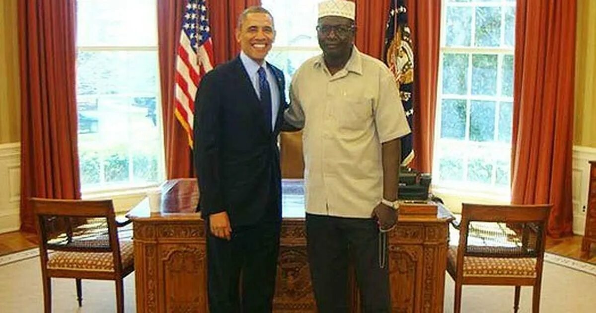 Малик обама. Малик обама. Малика обама. Малик обама брат. Малик обама брат.