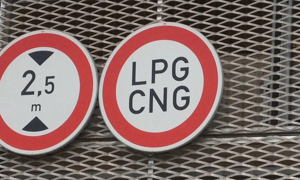 Zakaz 63. CNG LPG. Дорожный знак LPG. LPG vs CNG. LPG ГАЗ знак.
