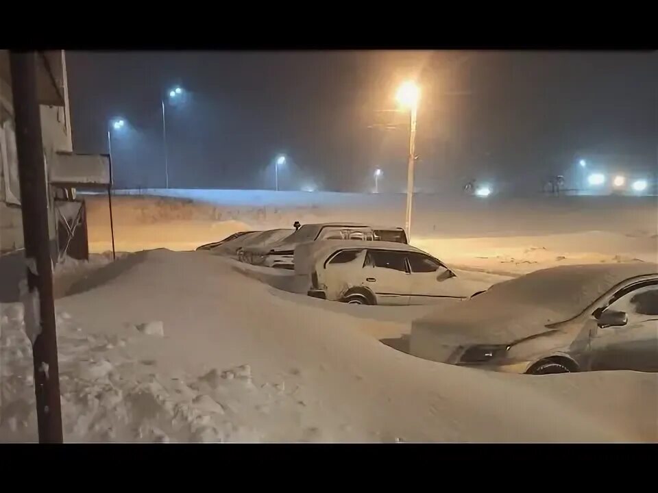 Южно-сахалинск метель 2022. Снег на сахалине. Сахалин снегопад видео. Сахалин снегопад видео. Метель на сахалине.