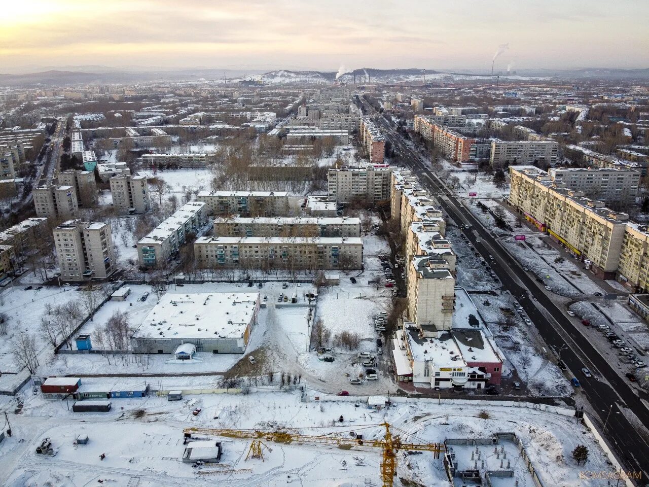 Центр края на амуре. Комсомольск на Амуре. Комсомольск-на-Амуре Хабаровский край. Комсомольск-на-Амуре 2000. Город Комсомольск Хабаровский край.