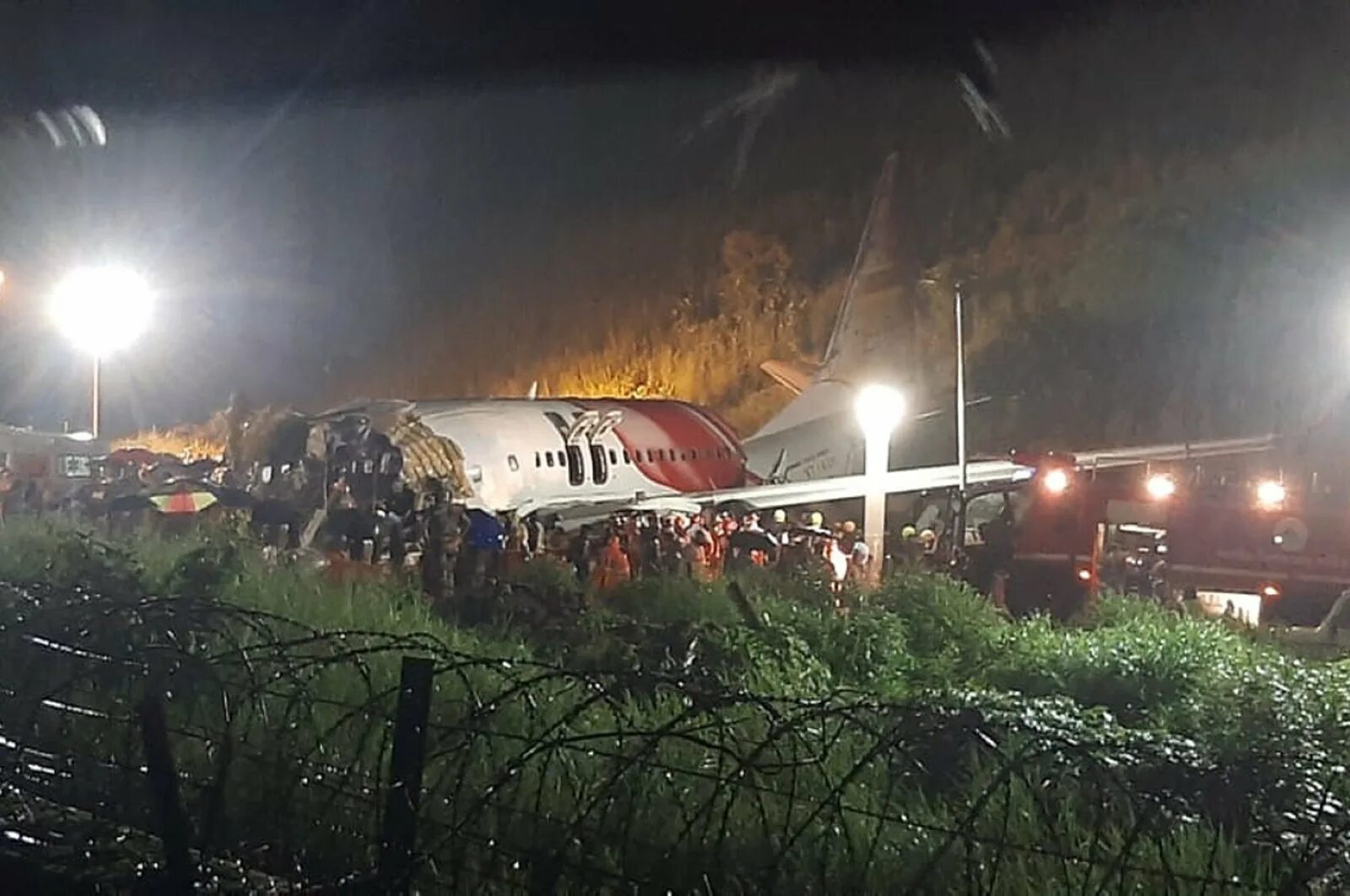 14 июля 2014 г. Боинг 737 авиакатастрофа. Катастрофа Boeing 737 в Кожикоде.