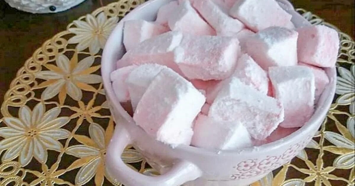 маршмеллоу в домашних условиях с желатином. маршмеллоу в них есть желатин. зефир клубничный. рецепт домашних маршмел. домашний маршмеллоу рецепт с желатином.