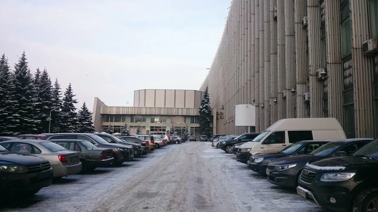 Научно исследовательский институт вычислительной техники. НИЦЭВТ Варшавское шоссе 125. НИИ на Варшавском шоссе. НИЦЭВТ Москва. Самый длинный дом Варшавское шоссе 125.