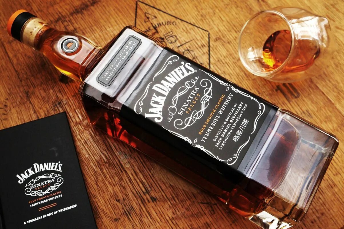 Джек фрэнк. Виски Джек Дэниэлс Селект. Виски Jack Daniels, "Sinatra select". Джек Дэниэлс Фрэнк Синатра. Jack Daniels Синатра.