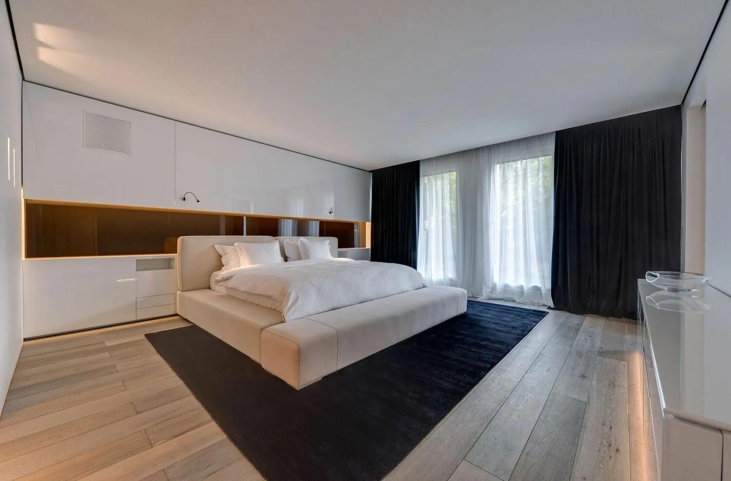 Коды в highrise. Москоу сити апартаменты апартаменты. Koko loft. Как апартаменты перевести в квартиру. Apartment перевод на русский.