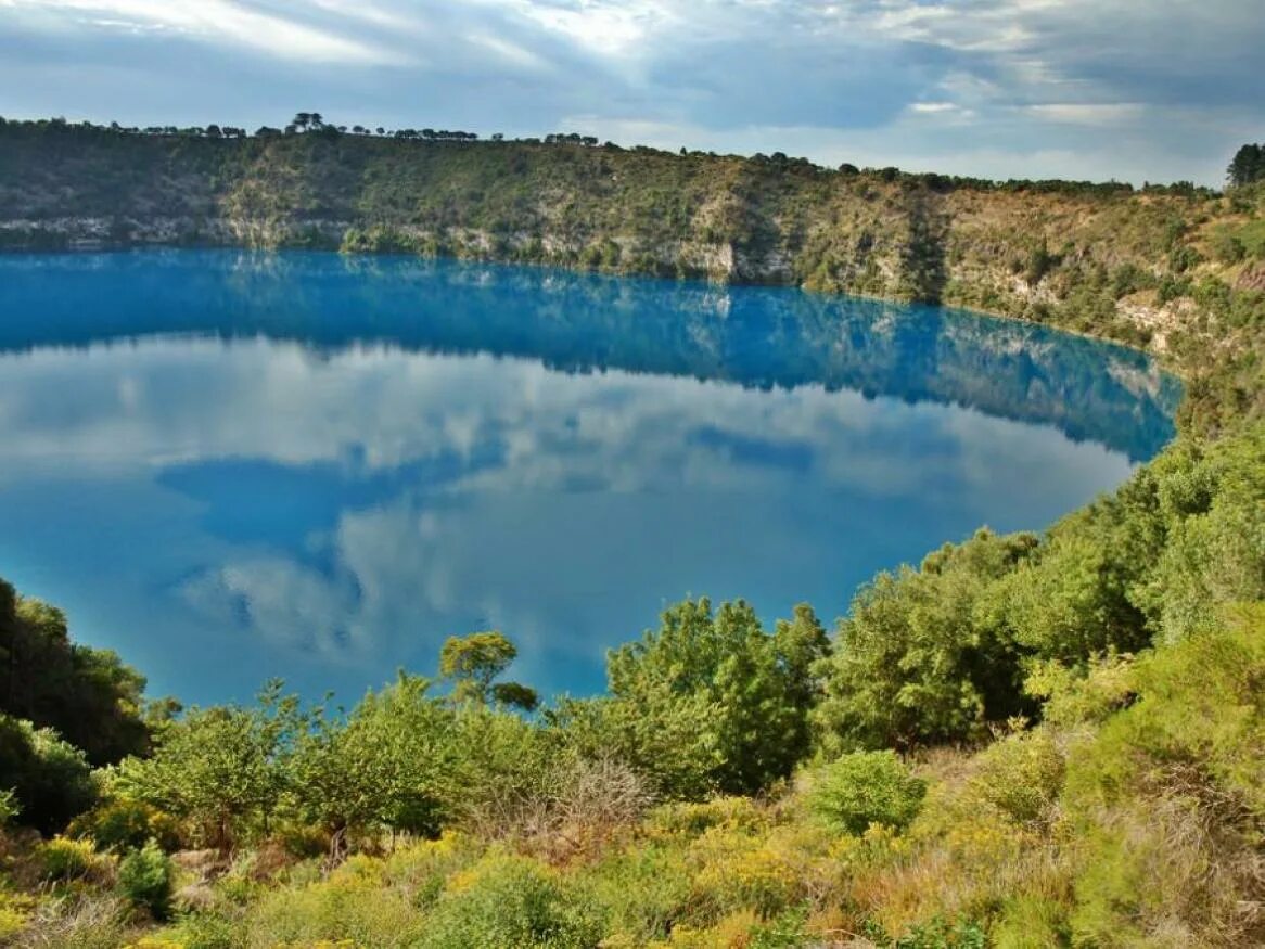 Синее озеро содержание всех серий читать. Голубое озеро» (blue lake). сураж озеро голубое. голубое озеро выборг. голубые озера кбр.