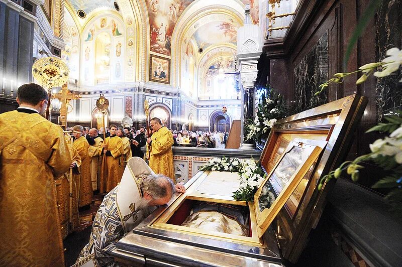 Храм христа спасителя святыни храма мощи. Николай чудотворец икона в храме христа спасителя. Храм христа спасителя какие мощи. Мощи митрополита московского филарета (дроздова). Мощи свт филарет московский.