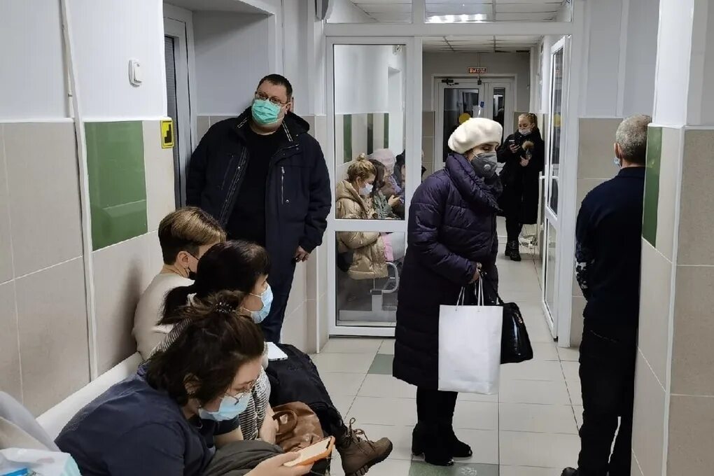 Лабытнангской городской больнице. Больница Лабытнанги. Очередь в больнице. Очередь вполиклиннике. К врачу лабытнанги