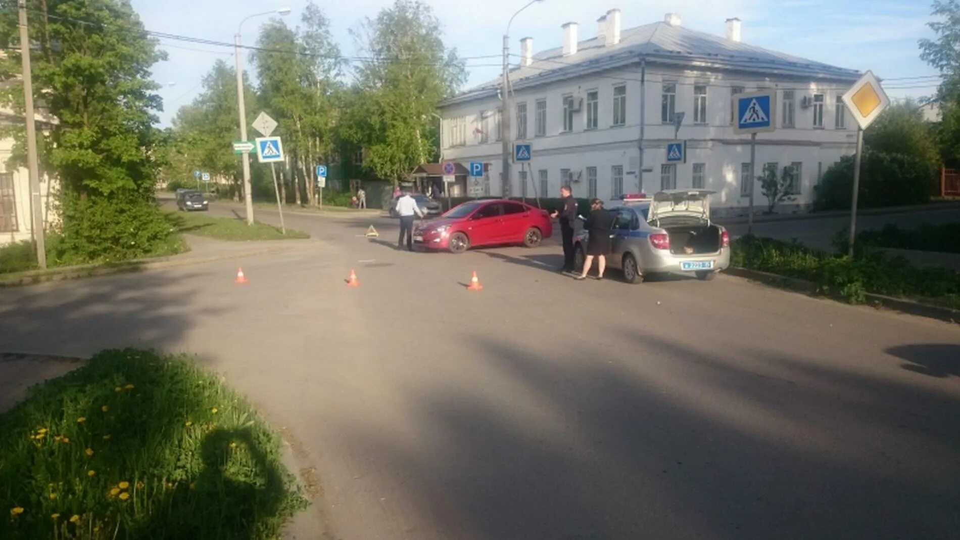 3 интернационала 15. Белозерск Советский проспект. Белозерск проспект Советский 29. Белозерск Советский проспект 49. Советский проспект 63 Вологда.