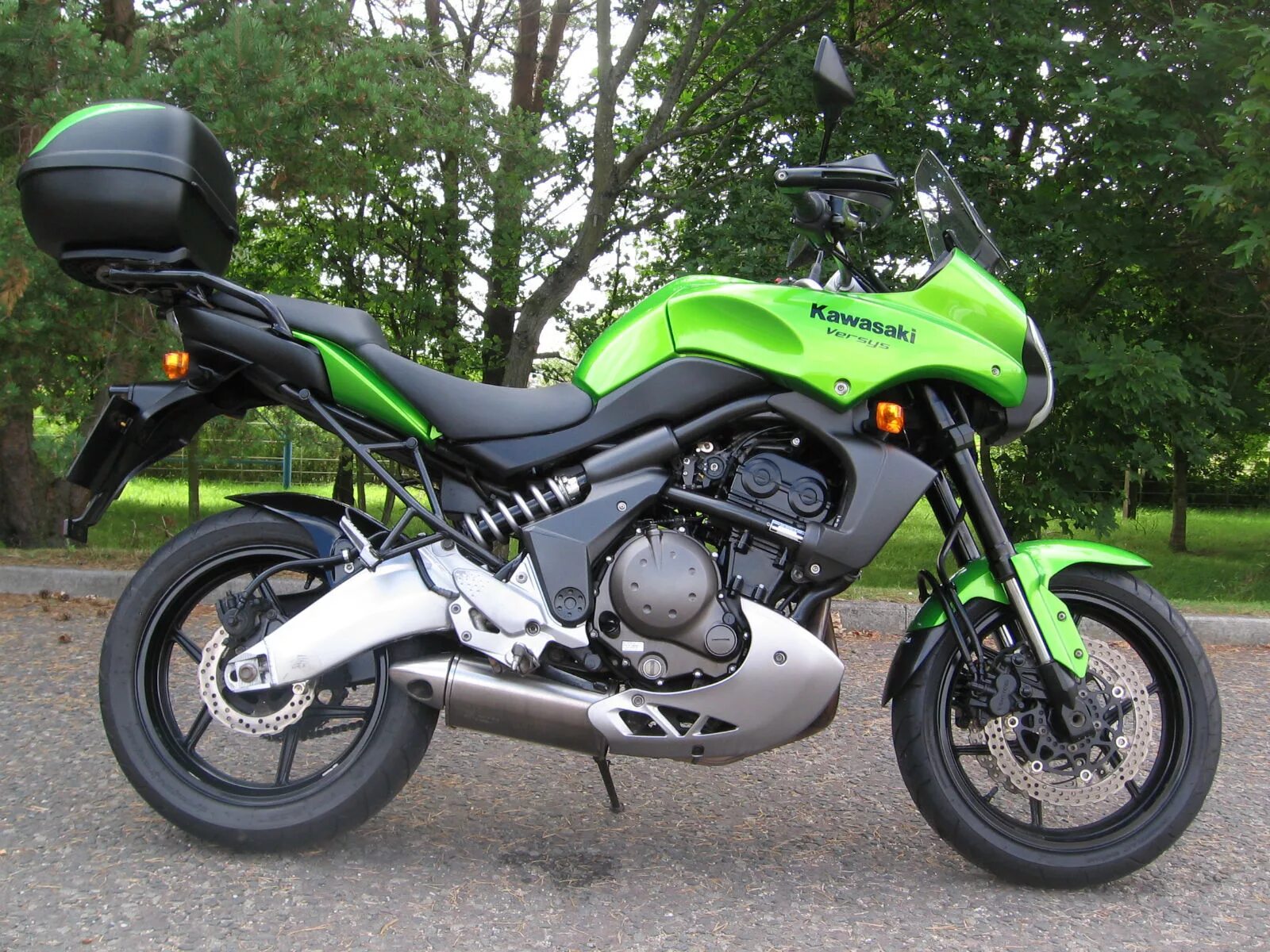 Купить версус 650. Kawasaki Versys 650 2009. Kawasaki Versys 650 2007. Kawasaki kle 650 Versys. Кавасаки версус 650.