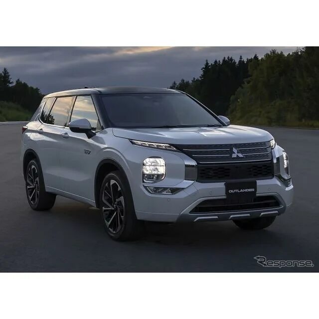 Mitsubishi Outlander PHEV 2022. Митсубиси Аутлендер 2023. Митсубиши Аутлендер New 2022. Новый Аутлендер 2023.