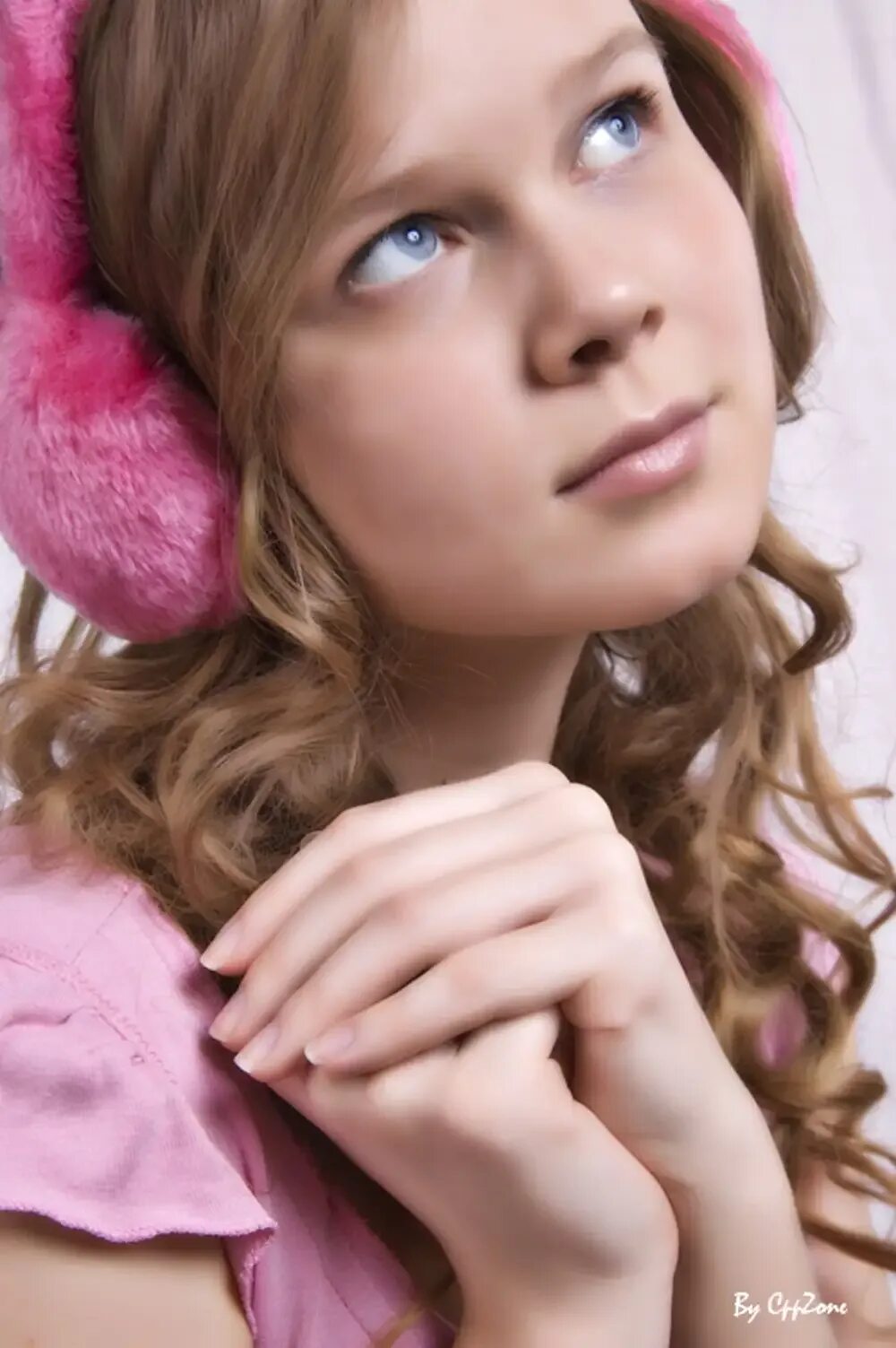 Наивную видео. Шыша певица. Наивную видео. Наивность девушек. Наивную видео.