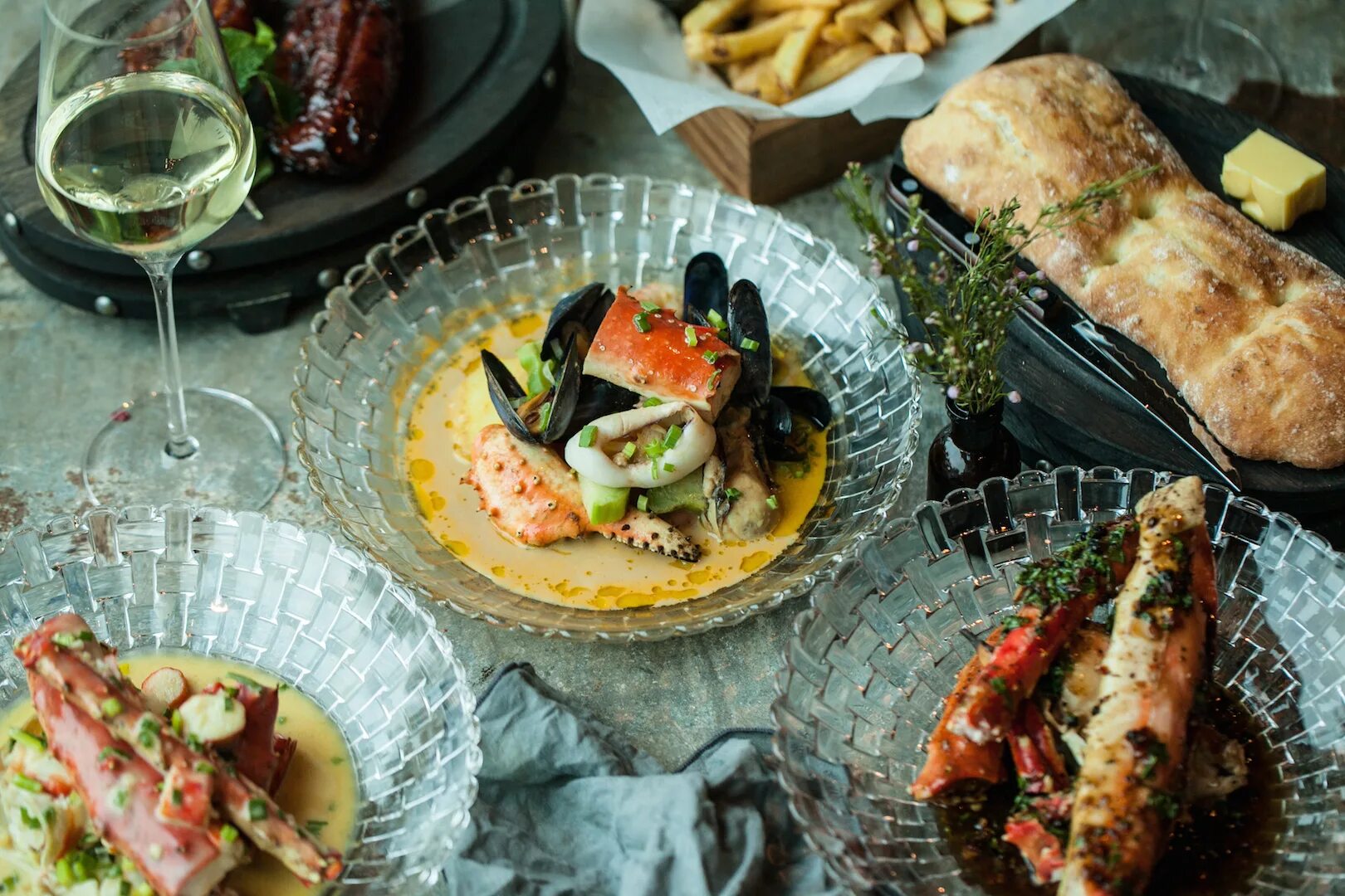 Карта ресторана novikov. Novikov ресторан меню. Сет меню. Меню фермерских ресторанов. Меню ресторана огонек.