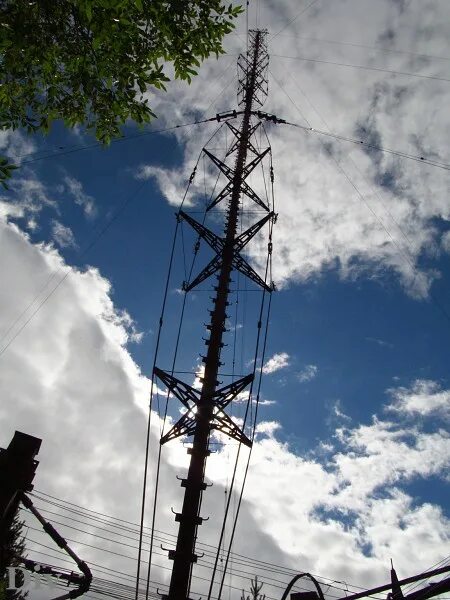 радиопередающий центр под куйбышевым. донецкий радиопередающий центр. радио передающий центр. радиопередающие антенны. радио передающий центр.