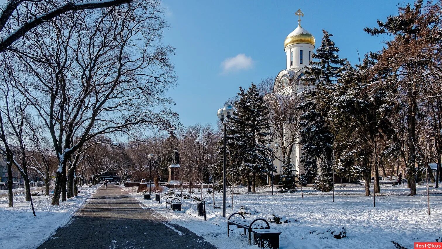 Елка в ростове на дону 2022. Ростов на дону январь. Ростов на дону в январе. Ростов на дону в декабре. Ночной ростов на дону 2023.