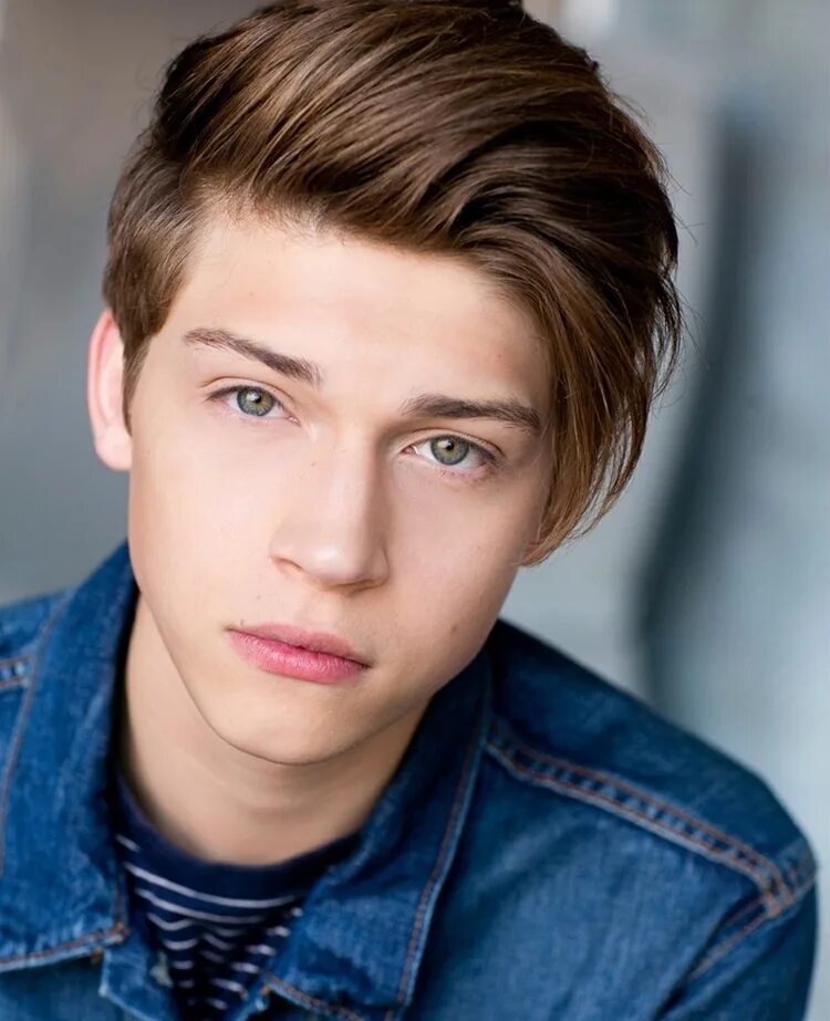 стрижки для подростков. современные стрижки для подростков. джастин бибер прическа 2021. стрижка для подростка. джастин бибер 2010.