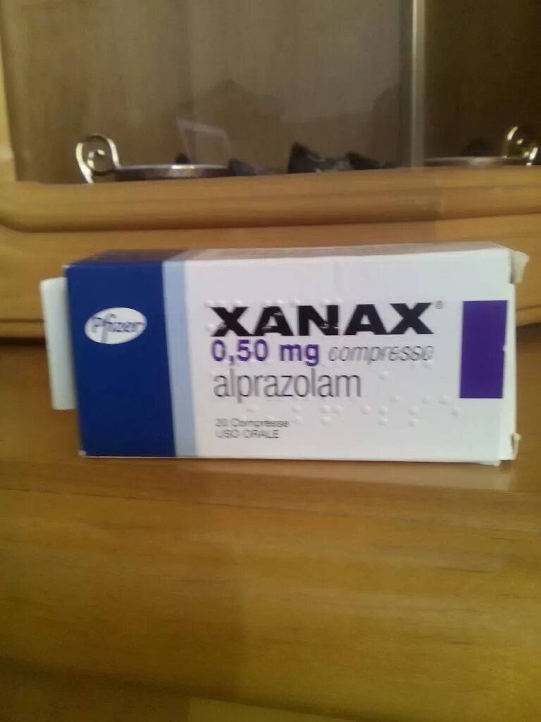 Ксанакс купить в аптеке. Xanax упаковка. Ксанакс пачка. Ксанакс таблетки пачка.