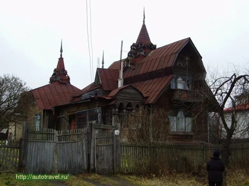 Дома владимирская область вязниках. Вязники дача Татаринцева. Дом купца Татаринцева Вязники. Вязники Владимирская область. Вязники деревянный Модерн.