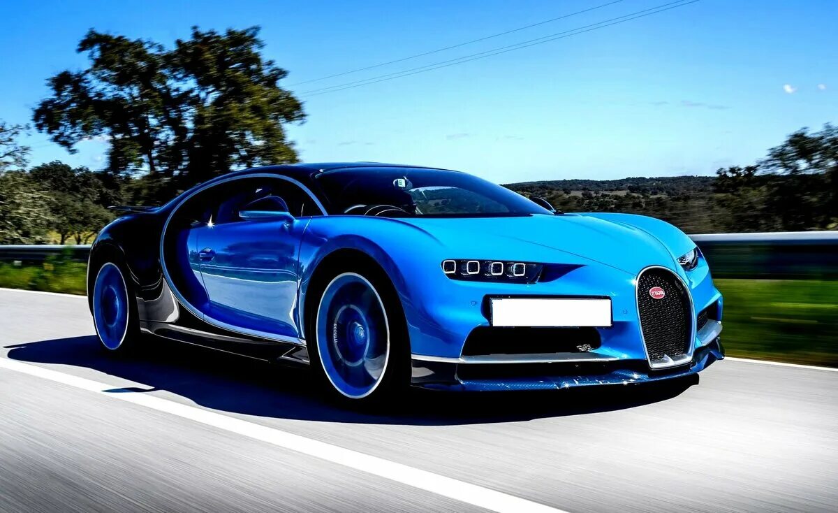 Сколько бугатти в мире. Бугатти ЧИРОН. Бугатти Вейрон 2022. Bugatti Chiron super Sport 2021. Бугатти Вейрон 2018.