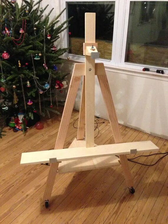 Подставка под мольберт. Подставка под телевизор lumi easel studio. тренога под телевизор деревянная. тренога мольберт для телевизора.