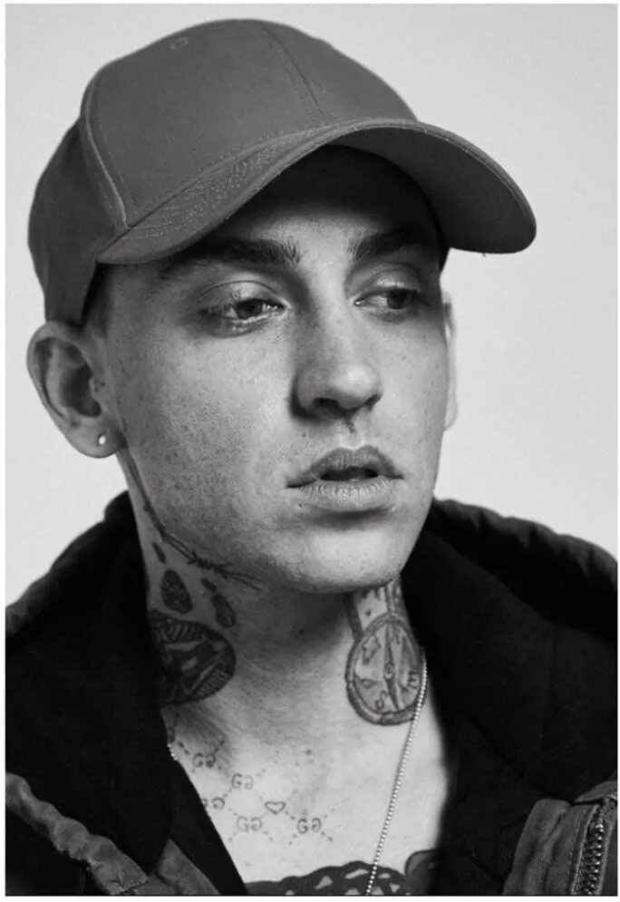 Блэк беар певец. Blackbear singer. The black bear. Blackbear певец. Blackbear музыкант.