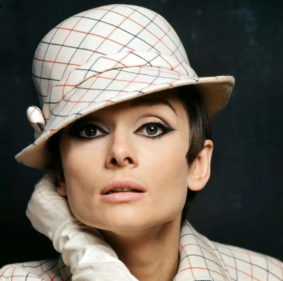 Audrey Hepburn as Holly Golightly in "Breakfast at Tiffany's." via http://facebo