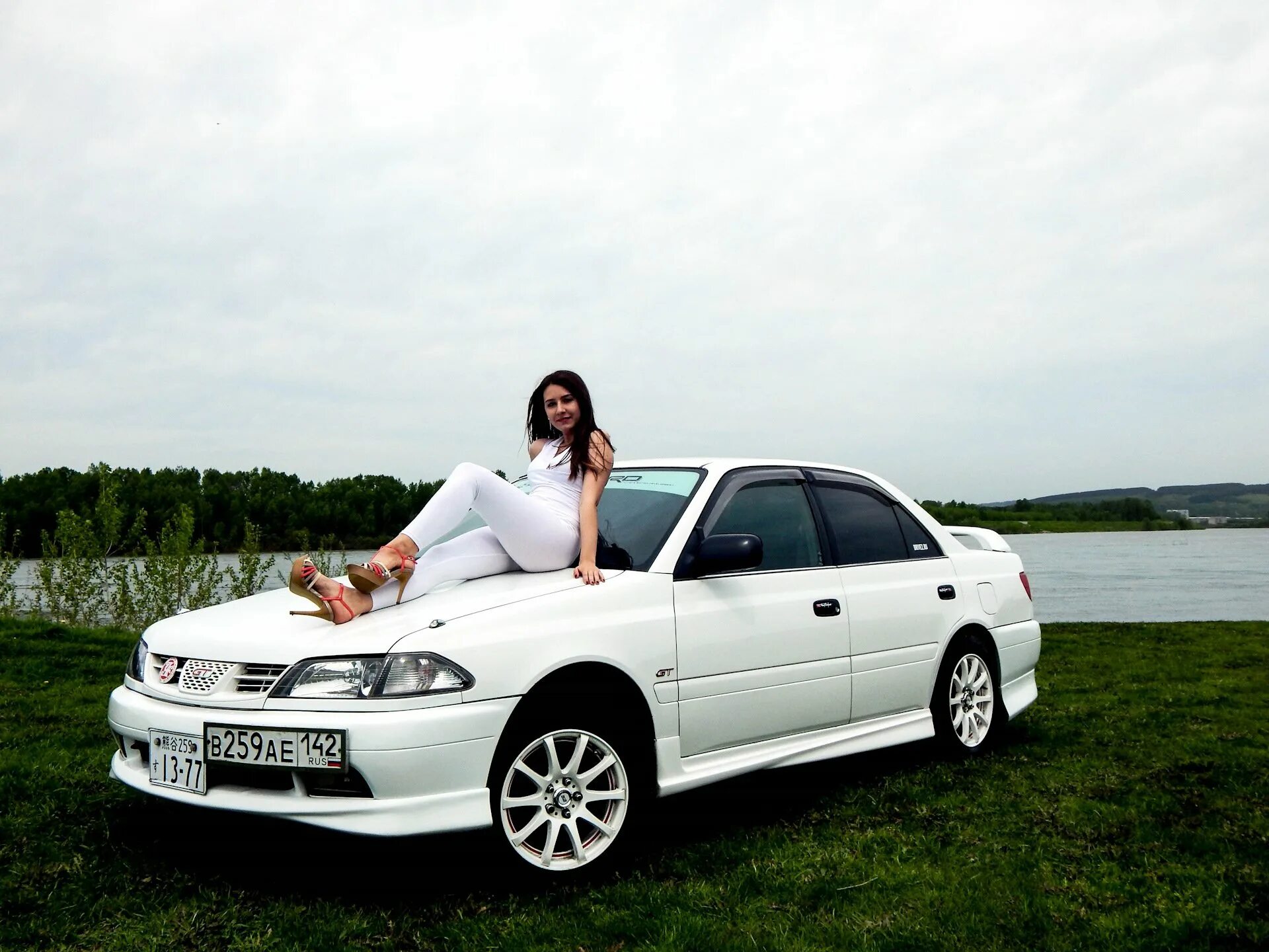 Astazis karina. Toyota Carina 7g. Инфинити Карины кросс. Toyota Carina на стиле.