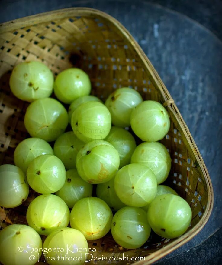 Methi Dana And Amla Mask Helps To Give Black Hair From Home How To Prepare - You