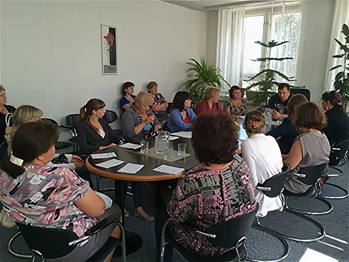 Центр занятости рославль свежие вакансии. Биржа труда березовский свердловская область. Биржа труда смоленск. Работа ру саратов вакансии. Авито работа рославль.