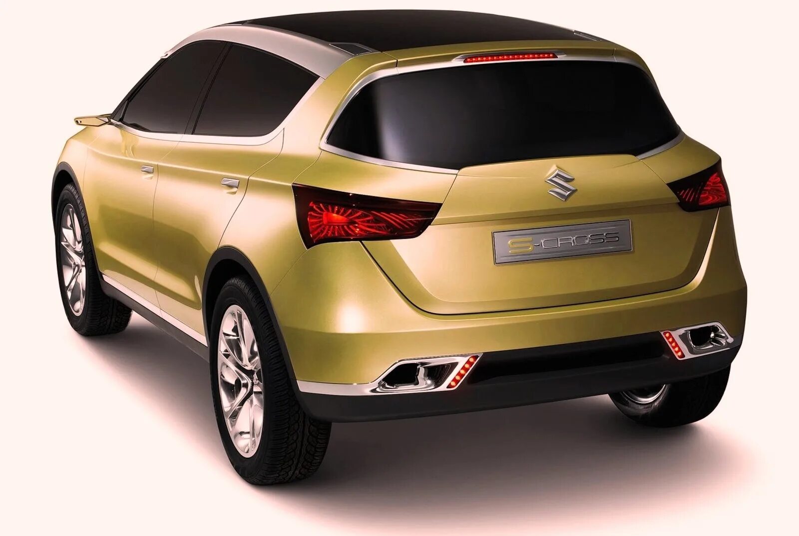 Cross one s. Suzuki s Cross. Новый Сузуки с кросс 2022. Suzuki s-Cross 2023. Suzuki s7.