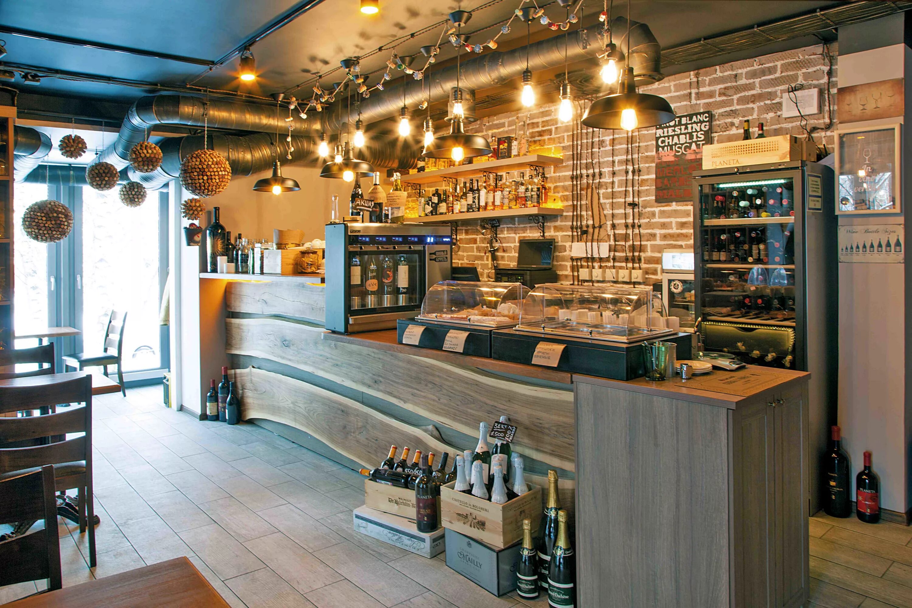 Кафе с настольными играми воронеж. Бар-буфет николай москва официальный сайт. Барная стойка с сервантом. Бар-буфет николай москва. Николай пятницкая 53.