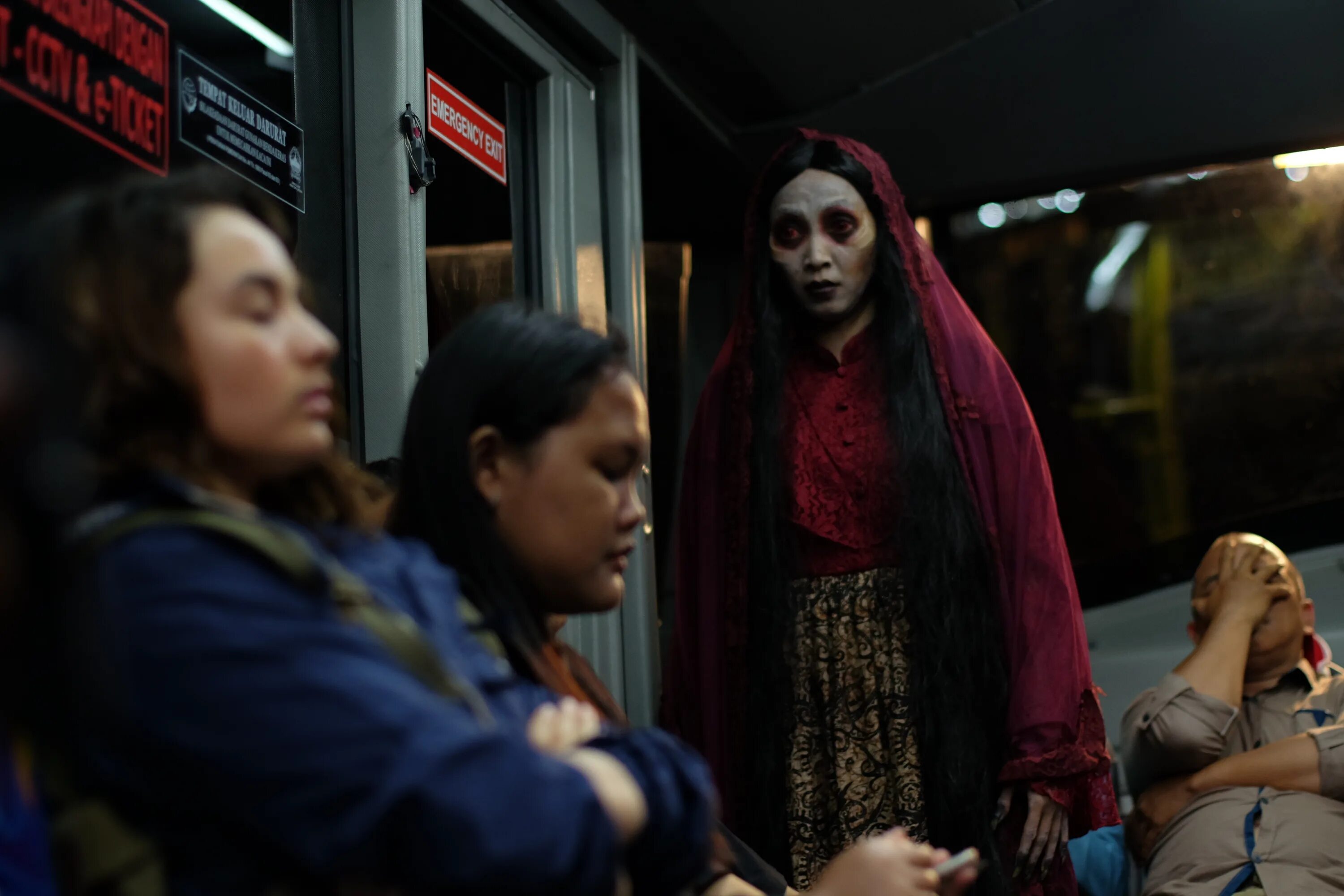 Милый дом дорама 2020 монстры. Триллеры ужасы нетфликс. Триллеры ужасы нетфликс. Триллеры ужасы нетфликс. Марианна 2019.