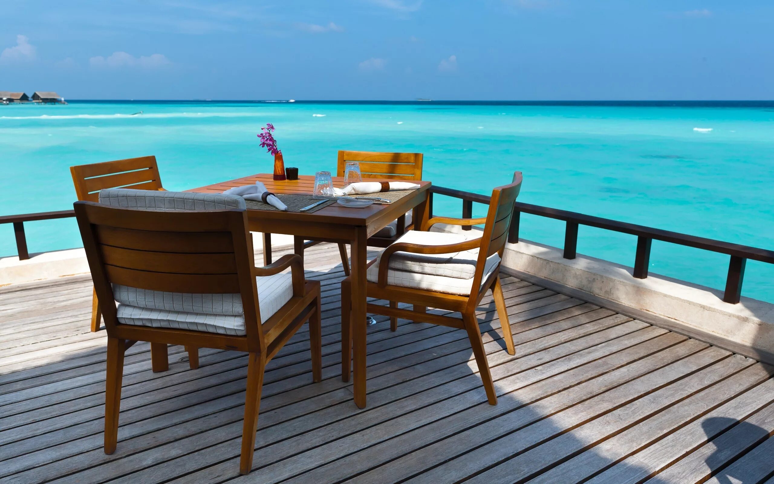 Домик у моря. Conrad maldives rangali island 5*. Мальдивы отель ocean retreat spa. Отель w retreat & spa. Место море.