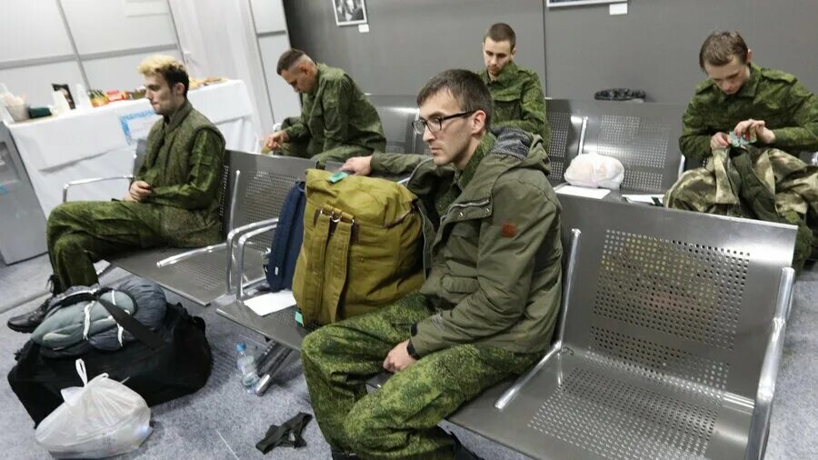 Мобилизация в гражданское время. Мобилизация уклонисты. мобилизационный центр столица. завершение частичной мобилизации. окончание мобилизации в москве.