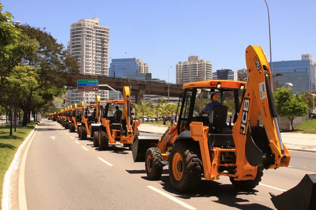 Турецкие экскаваторы. JCB. TSM 444 экскаватор погрузчик. Турецкий экскаватор погрузчик. Парк экскаваторов.