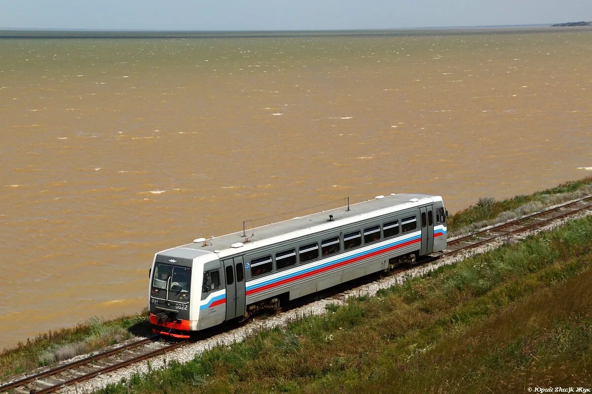 Орловка-кубанская станция. Рельсовый автобус ра-1 0001. 2тэ10м в ейске. Поезд староминская москва. Поезд староминская москва.