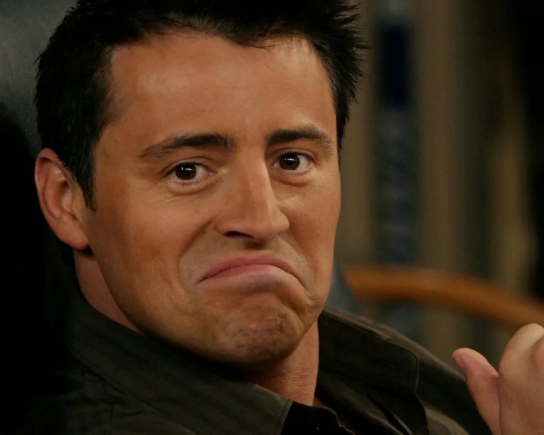 Удивление мем. Удивленный человек мем. Мистер бин нпулца. Офигевшее лицо. Джо триббиани.