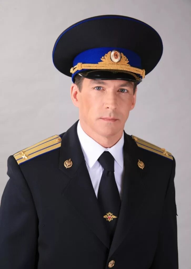 Форма фсо лейтенант. Погоны полковника вкс рф. Как выглядит подполковник. Как выглядит подполковник. Руслан кокшин герой россии.