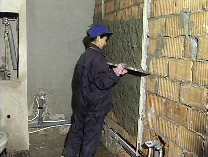 Выровнять стены под штукатурку