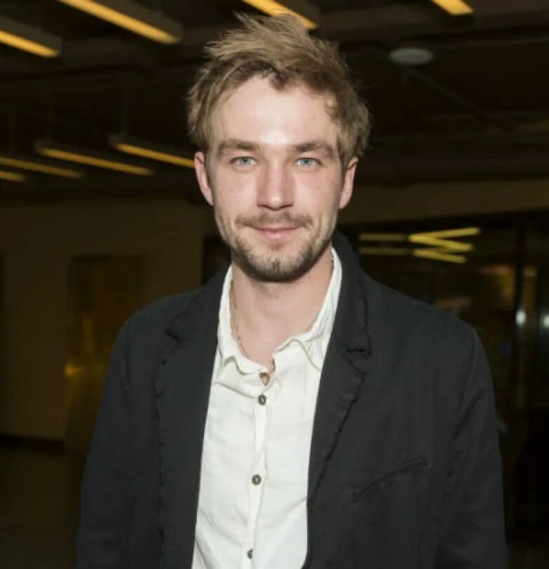 артист с рублевки. артист с рублевки. артист с рублевки. гриша измайлов актер. полицейский с рублевки гриша.