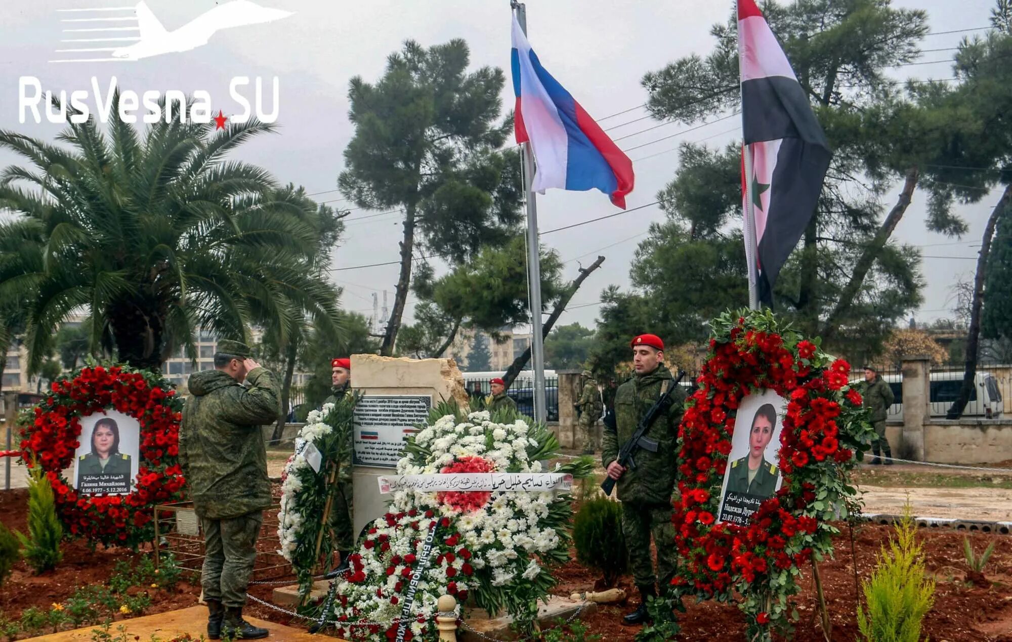 Памятник погибшему в сирии. Памятники погибшим в сирии. памятник русским в сирии. памятник российскому солдату в сирии.