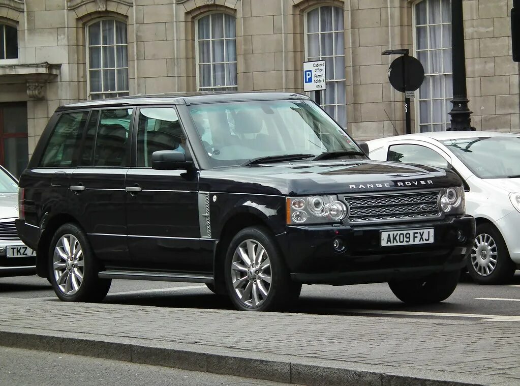 Range rover vogue 4. Рендж ровер 2009. range rover vogue 2009. рендж ровер вог 4.4. ленд ровер рендж ровер вог 2009.