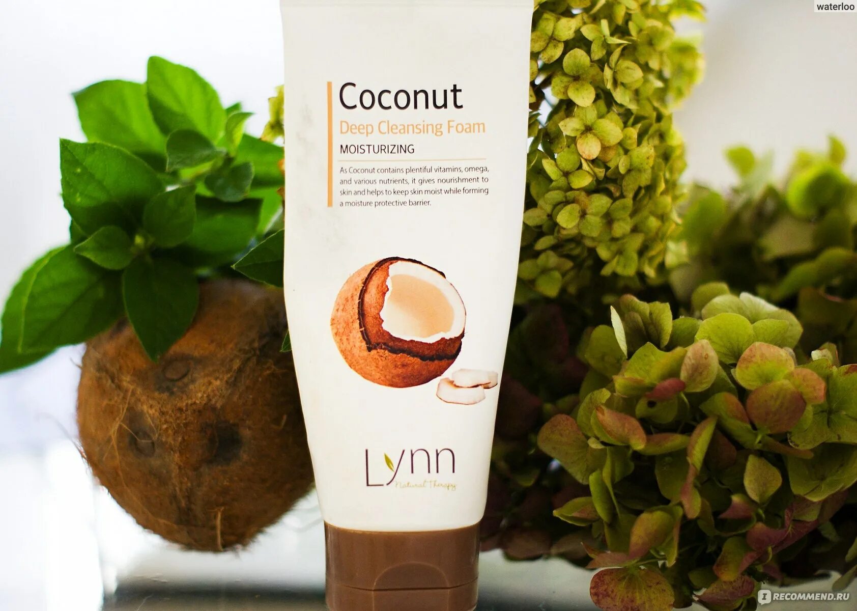 Cleansing foam перевод на русский. Пенка для умывания Lynn Coconut. Пенка для, умывания с кокосом Корея. Lynn пенка для умывания Кокос. Корейская пенка с кокосом.