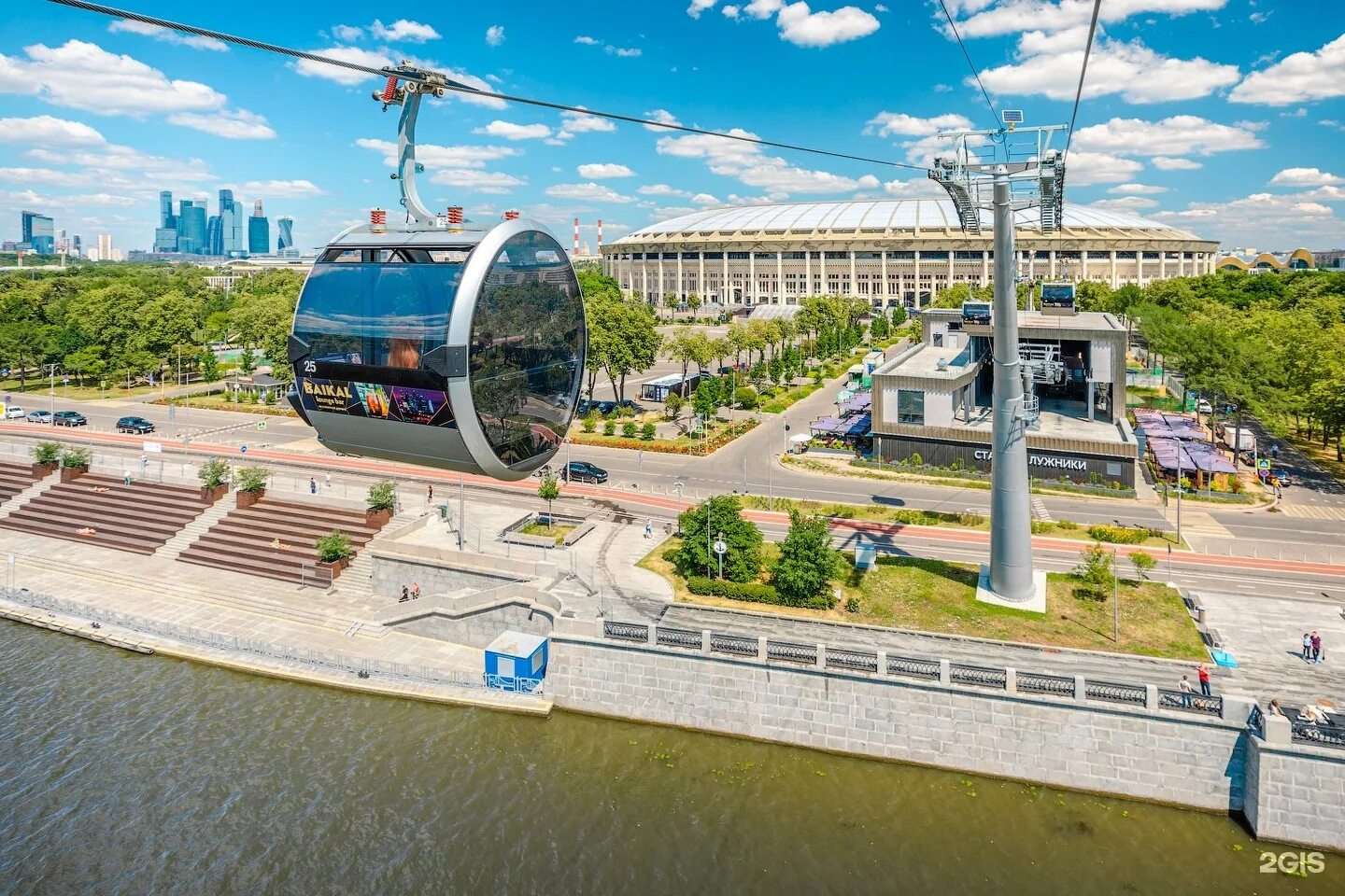 Воробьёвы горы Москва канатная дорога. Канатная дорога Лужники Воробьевы горы. Воробьевы горы в Москве канатка. Канатка Лужники Воробьевы.