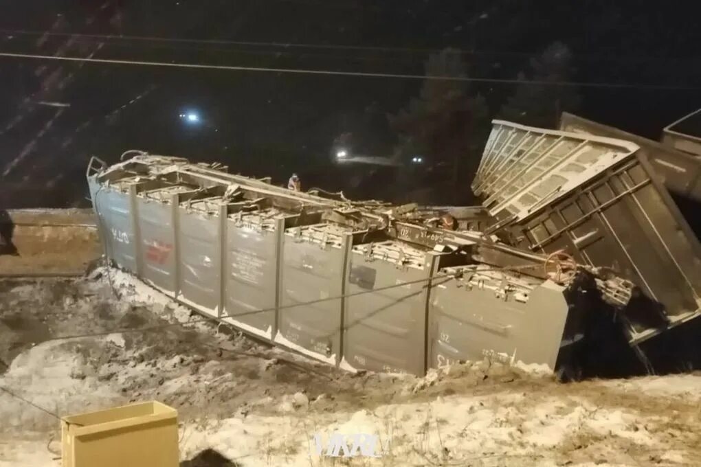 Сход вагонов на забайкальской. Сход вагонов в забайкалье. забайкальский край сход поезда. забайкальская ж д сход вагонов. сход вагонов на забайкальской жд.