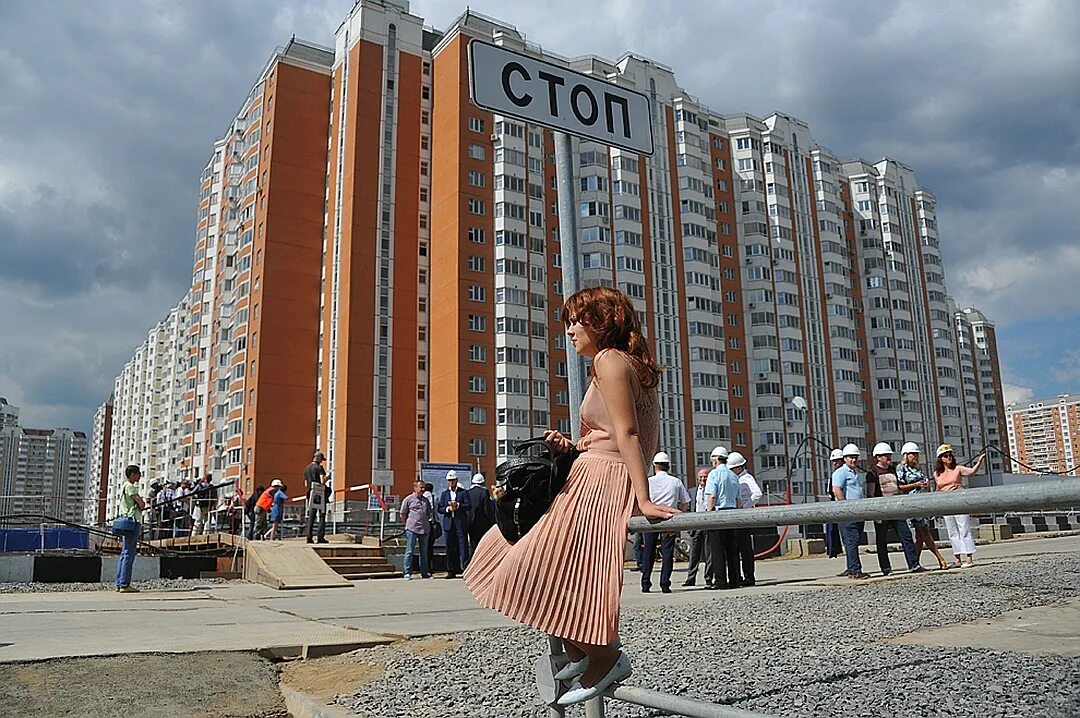 бедняцкий. дом из бамбука. бедняцкий. бедняцкий. обед в крестьянской семье.