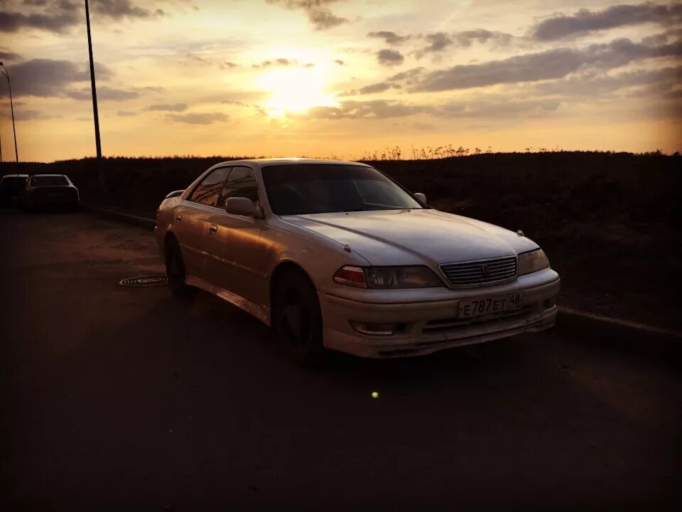Тойота mark 2 100. Toyota mark ii jzx100. Toyota mark 2 90 night. Тойота mark 2 100. Mark 2 тонированный jzx100.