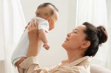 Немересі әжесінің трусисын иіскеп жатқан порно видео