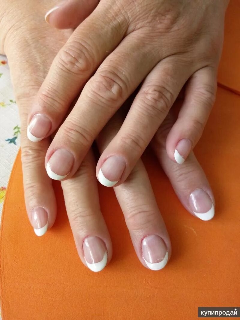 Маникюр без укрепления гелем. Натуральный маникюр. Маникюр без покрытия с укреплением. Укрепление ногтей гелем. Укрепление ногтей гелем.