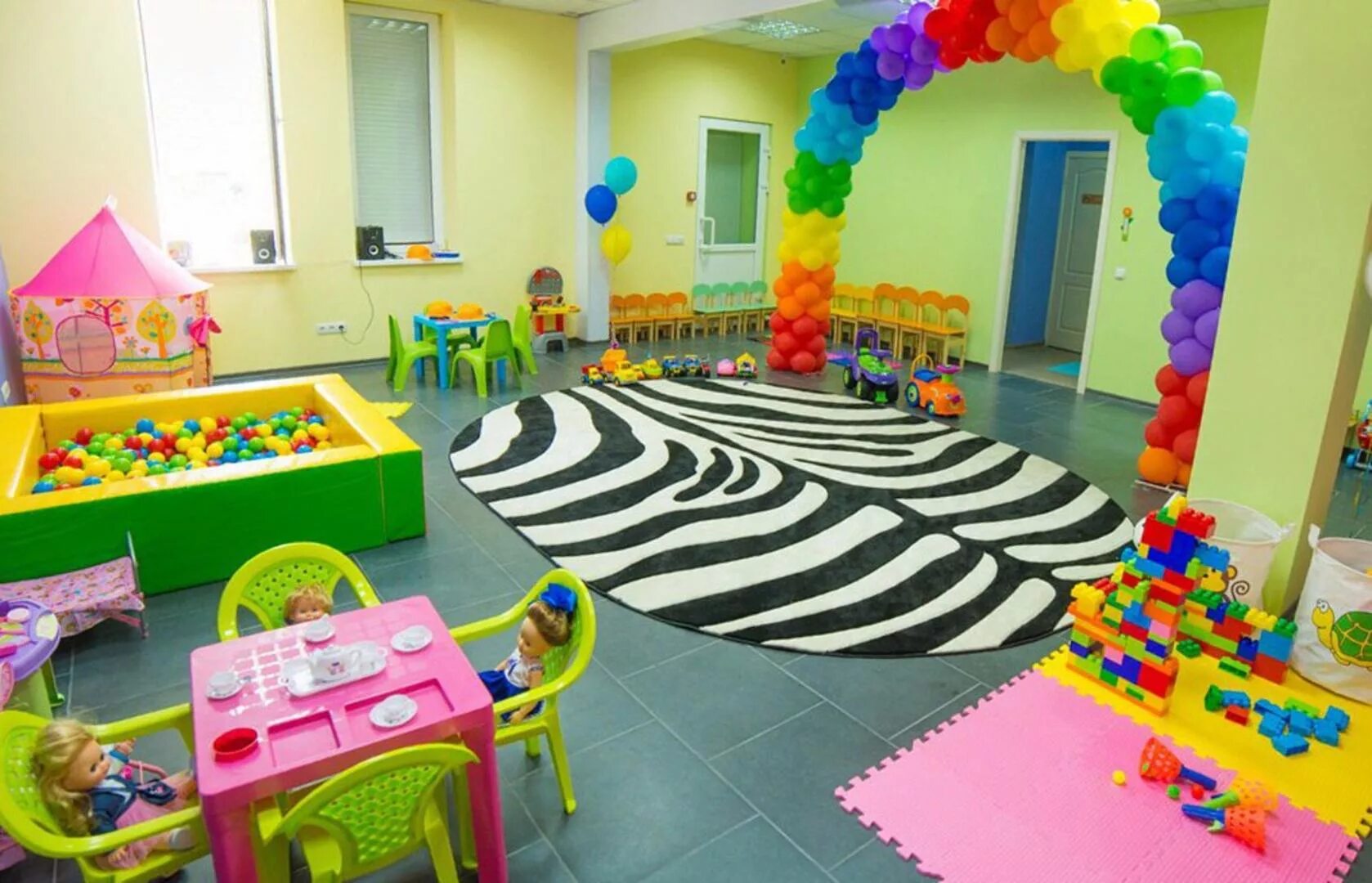 Бамбини клаб детский сад. Bambini Club Краснодар детский сад. Бамбини клаб Иркутск детский сад. Бамбини детский сад Нижний Новгород.